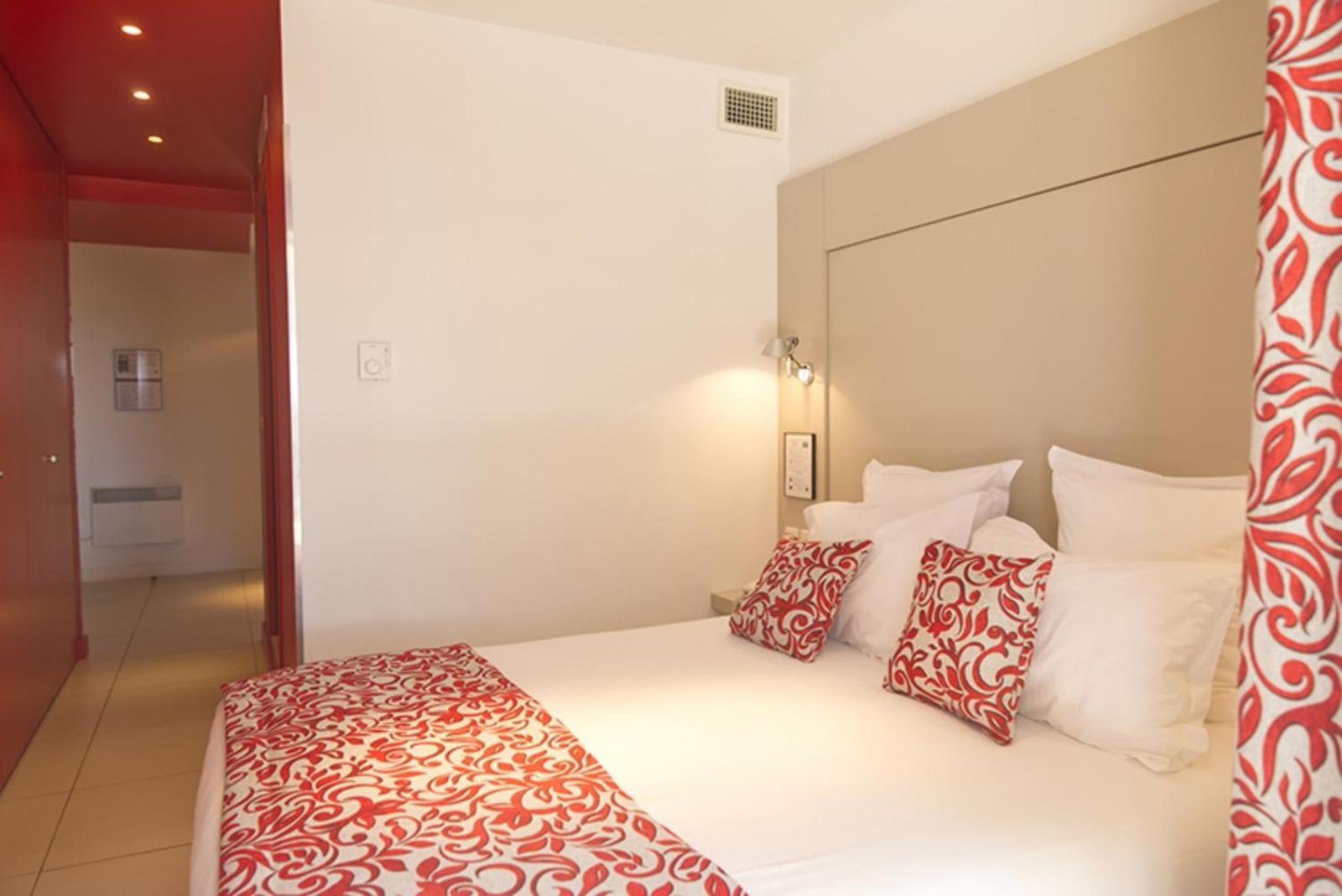 Hotel De La Plage - Hdlp Bormes-les-Mimosas Exterior foto