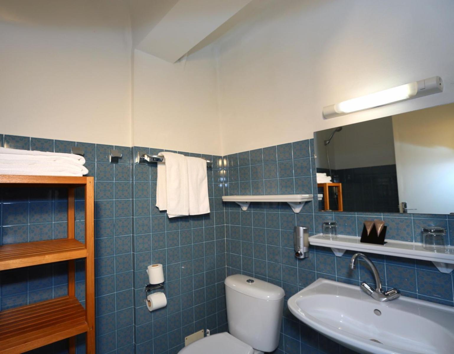 Hotel De La Plage - Hdlp Bormes-les-Mimosas Zimmer foto